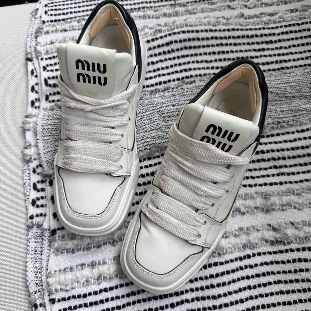 MIU MIU Authentic White Women’s Sneakers Leather - size 7.5 Original Box - Picture 4 of 8